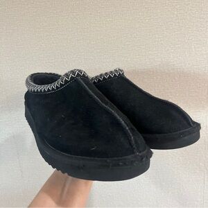MISMATES UGG Women 12 Black Tasman Suede Slippers